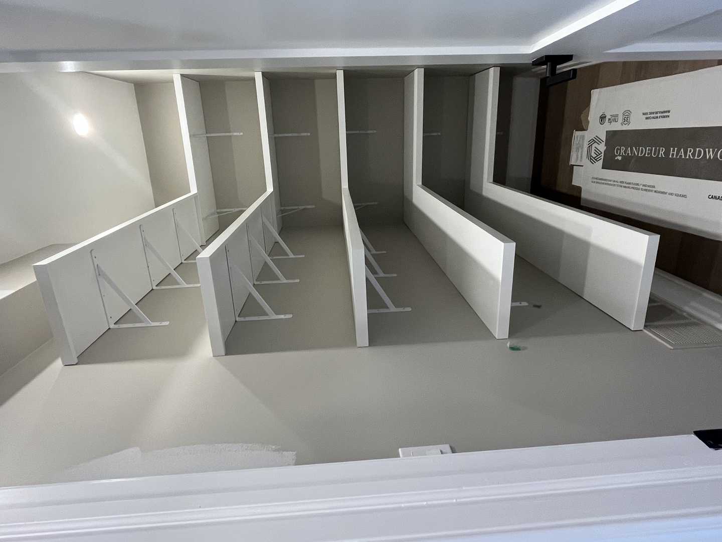 Full house renovation - includes all customize walking closets, kitchen - Image 2
