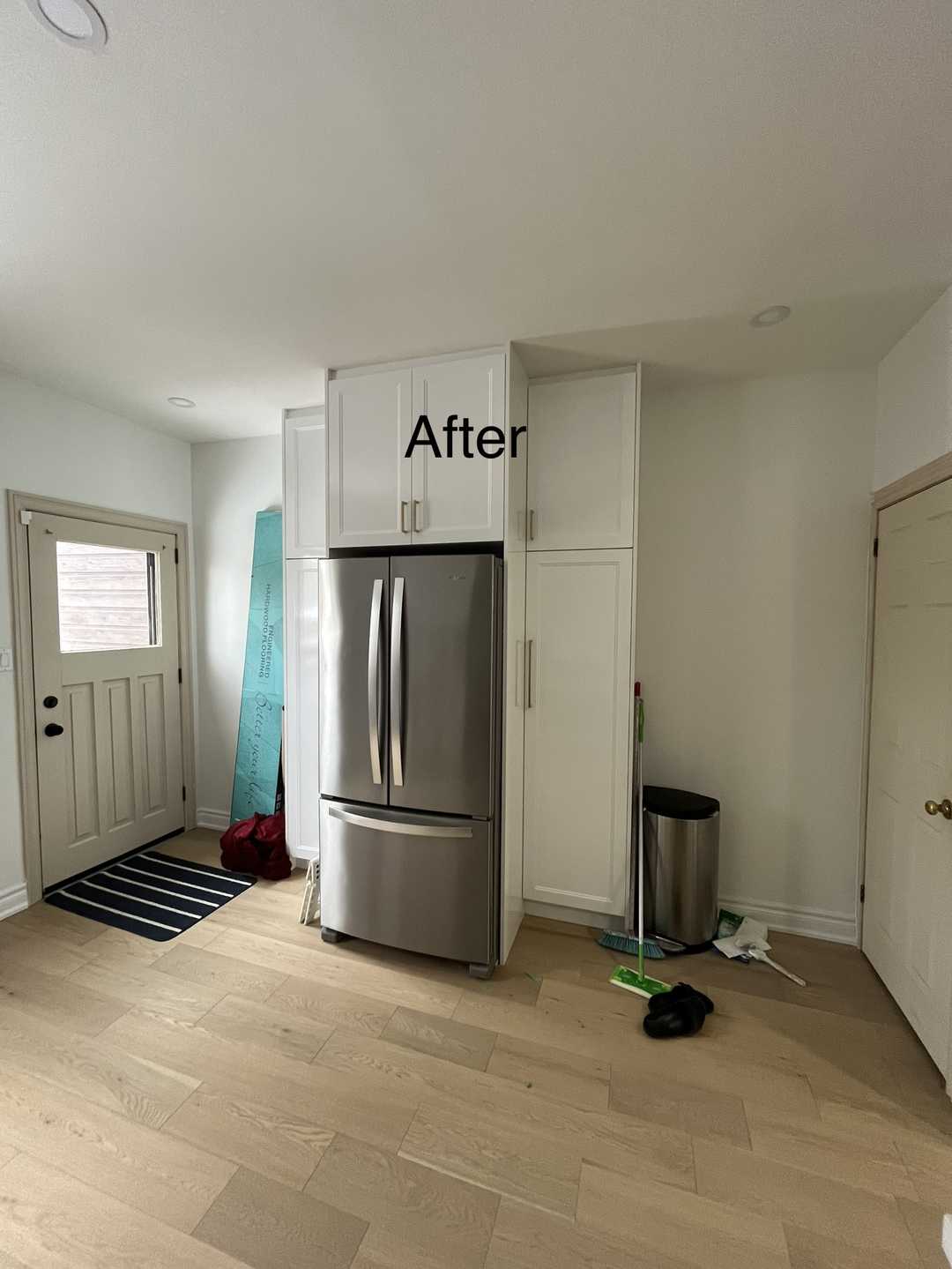 Oak-colored hardwood floor - Image 2