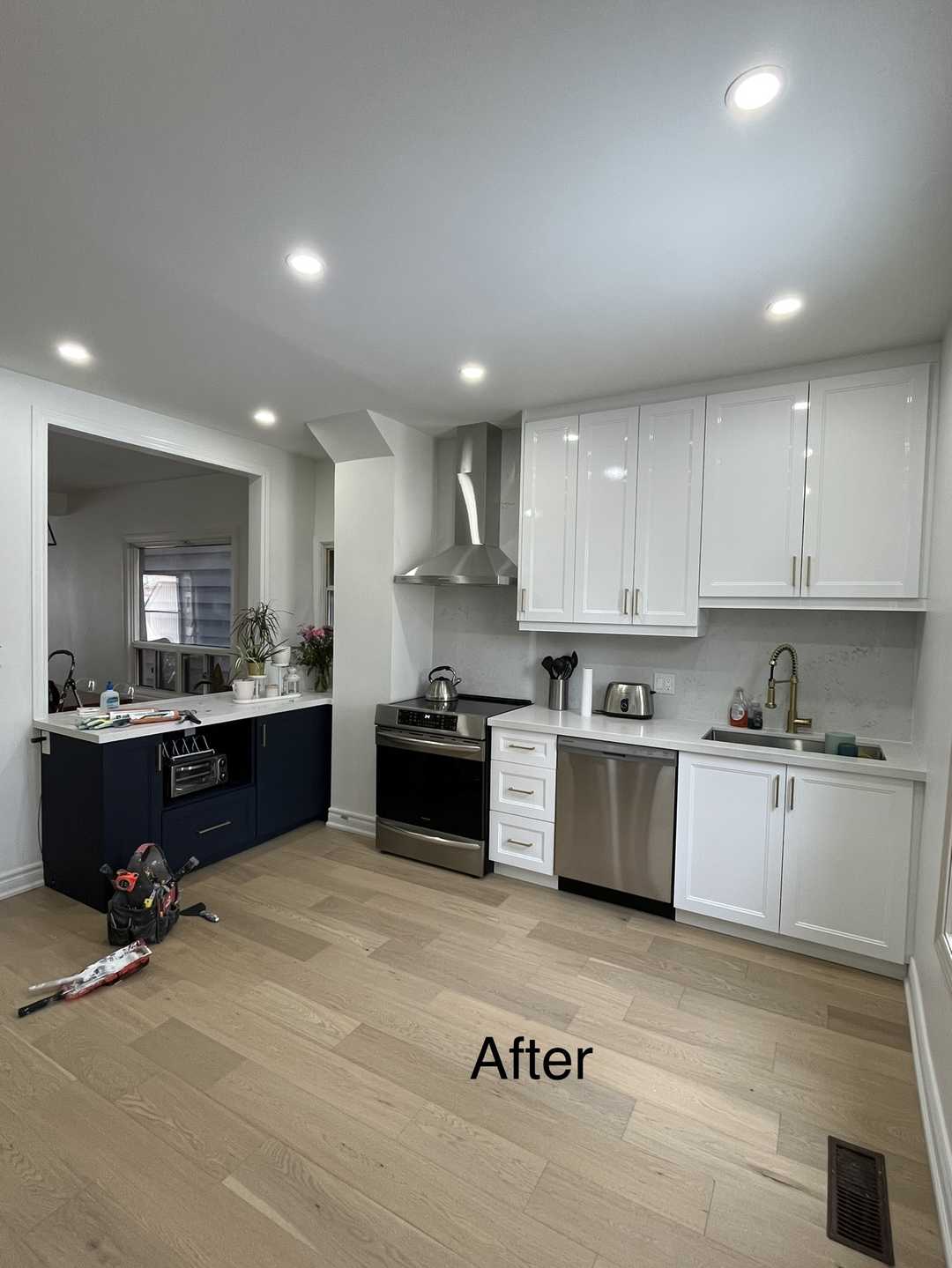 Oak-colored hardwood floor - Image 3