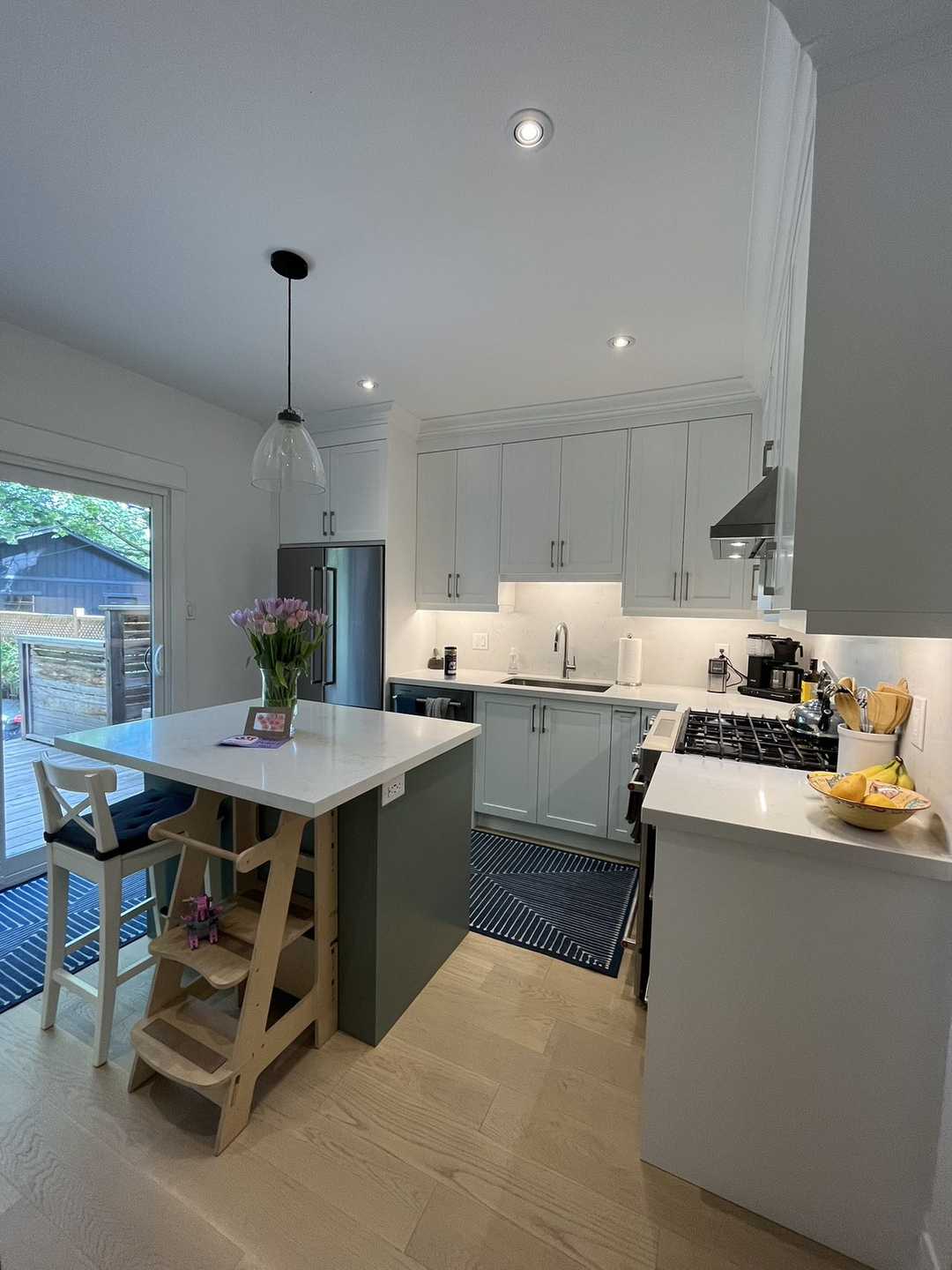 Kitchen renovation with an extended island countertop - Image 2