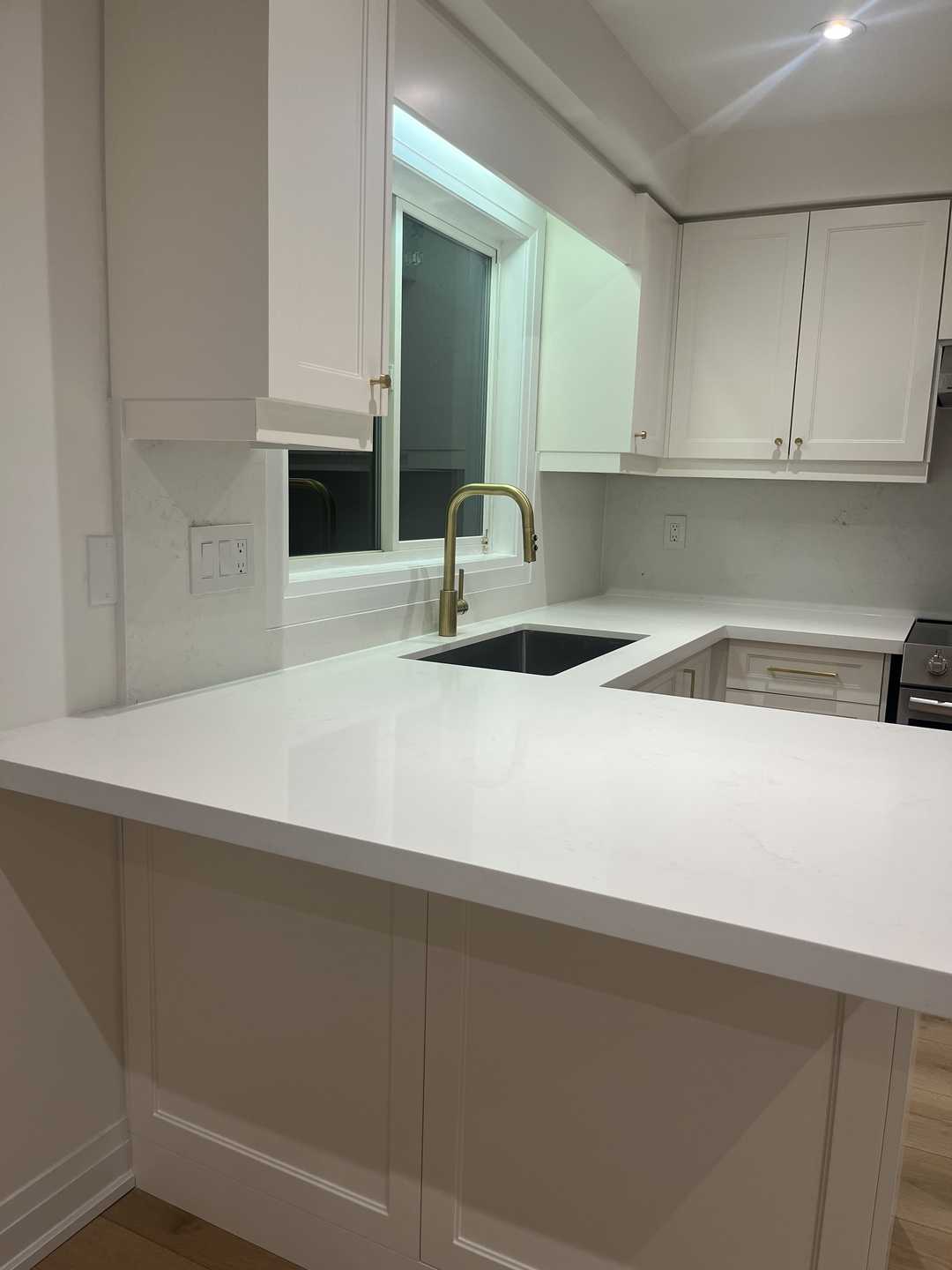 U SHAPE MDF shaker kitchen - Image 7